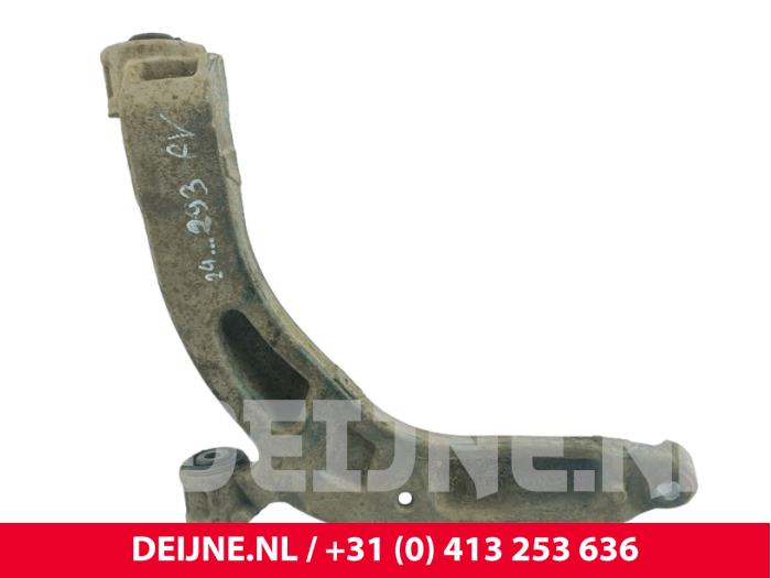 Volkswagen Transporter Draagarm onder rechts-voor O228532