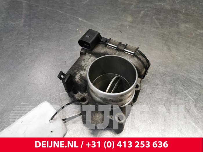 Gebruikte Gasklephuis Ford Transit 2.2 TDCi 16V Prijs € 72,60 Inclusief btw aangeboden door van Deijne Onderdelen Uden B.V.