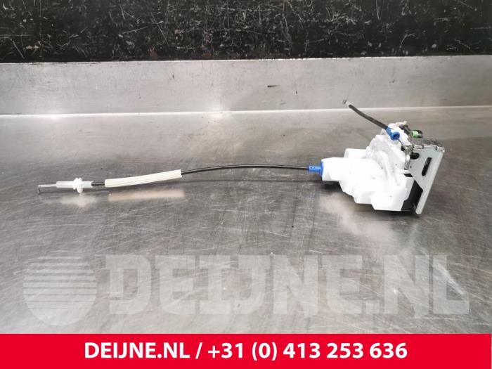 Fiat Doblo Door lock mechanism 2-door, left O228634