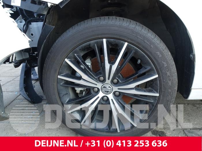 MG MG5 Electric Sport rims set + tires O228637