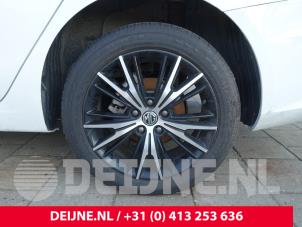 MG MG5 Electric Sportvelgenset + banden O228637 foto 2