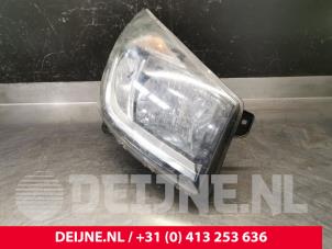 Renault Trafic Headlight, right O228641 photo 2