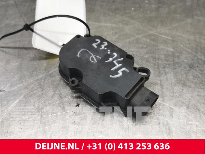 Tesla Model S Diversen O228657
