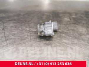 Tesla Model S PDC Sensor O228664 photo 3