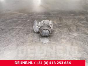 Tesla Model S PDC Sensor O228665 photo 3