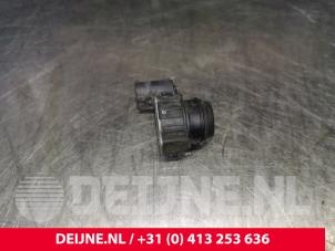 Tesla Model S PDC Sensor O228667 photo 3