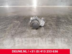 Tesla Model S PDC Sensor O228668 foto 2