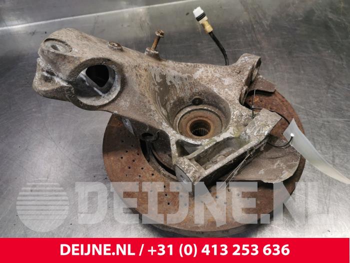 Porsche 911 Achsschenkel links vorne O228669