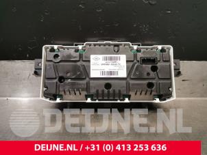 Opel Vivaro Odometer KM O228731 photo 3