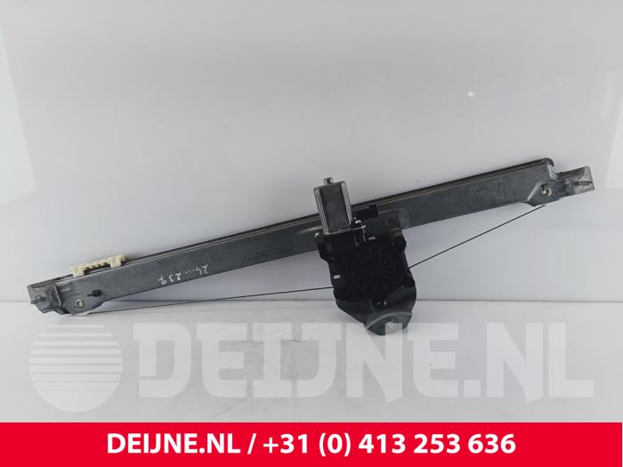 Opel Vivaro Ruitmechaniek 2Deurs rechts-voor O228761