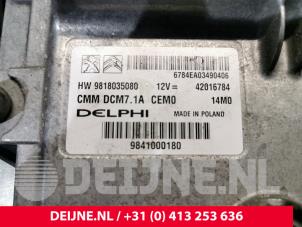 Opel Vivaro Computer Motormanagement O228763 foto 3