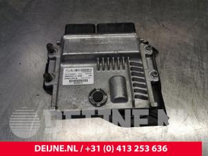 Opel Vivaro Computer Motormanagement O228763 foto 2