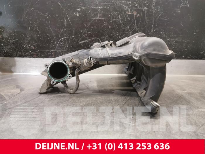 Gebruikte Inlaatspruitstuk Volvo XC90 I 3.2 24V Prijs € 200,00 Margeregeling aangeboden door van Deijne Onderdelen Uden B.V.