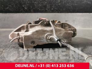 Porsche 911 Remklauw (Tang) links-voor O228861 foto 2