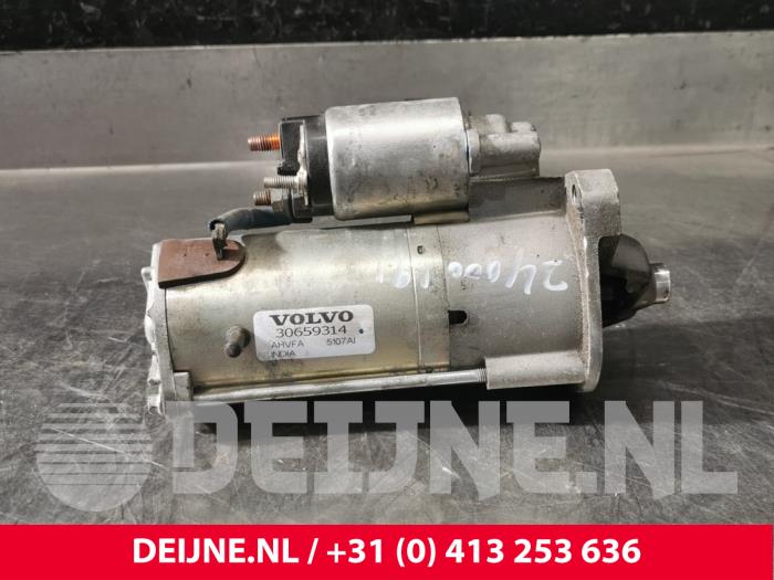 Gebruikte Startmotor Volvo V60 I (FW/GW) 2.4 D6 20V AWD Twin Engine Plug-in Hybrid Prijs € 30,00 Margeregeling aangeboden door van Deijne Onderdelen Uden B.V.