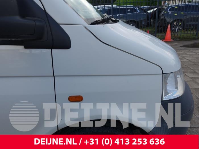 Volkswagen Transporter Kotflügel rechts vorne O228923