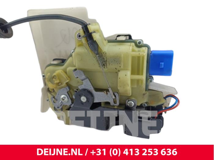 Volkswagen Transporter Deurslot Mechaniek 2Deurs links O228941