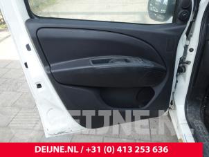 Opel Combo Tür 2-türig links O229066 foto 3