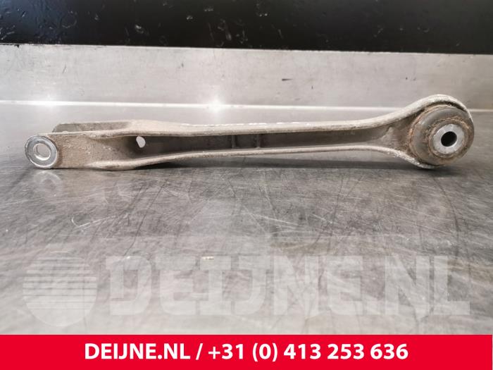 Porsche 911 Querlenker rechts hinten O228954