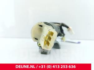 Hyundai H300 Ignition lock + key O229230 photo 3