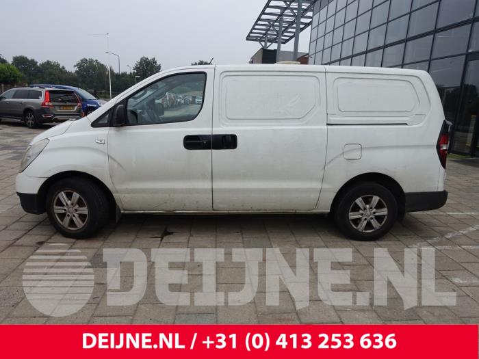Hyundai H300 Portier 2Deurs links O229234
