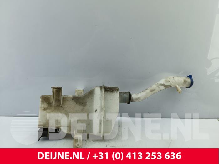 Hyundai H300 Ruitensproeiertank voor O229241