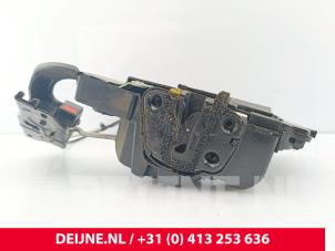 Hyundai H300 Deurslot Mechaniek 2Deurs links O229265 foto 3