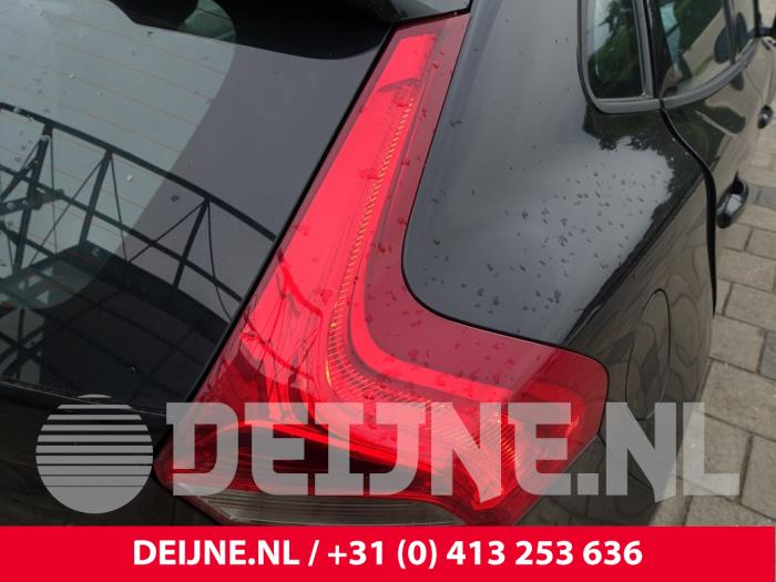 Volvo V40 Rücklicht rechts O229303