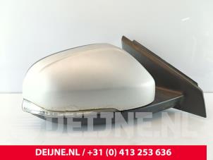 Volvo V40 Wing mirror, right O229310 photo 2