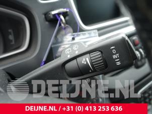 Volvo V40 Steering column stalk O229311 photo 2