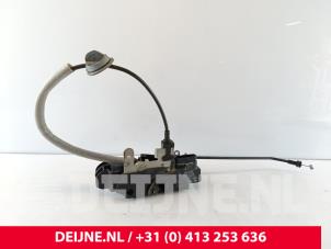 Volvo V40 Deurslot Mechaniek 4Deurs rechts-voor O229352 foto 3