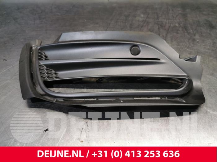 Volvo V60 Bumper grille O229560