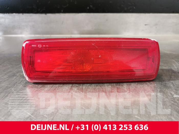 Renault Trafic Extra Remlicht midden O229563