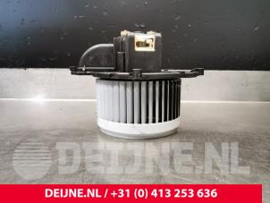 Citroen Berlingo Kachel Ventilatiemotor O229564 foto 2