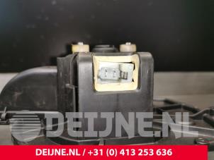 Citroen Berlingo Kachel Ventilatiemotor O229564 foto 3