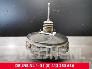 Gebruikte Rembekrachtiger Volkswagen Multivan T5 (7E/7HC/7HF/7HM) 2.0 TDI DRF Prijs € 72,60 Inclusief btw aangeboden door van Deijne Onderdelen Uden B.V.