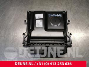 Volvo V60 Engine management computer O229577 photo 2