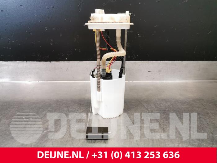 Gebruikte Tank element Pomp Fiat Doblo Cargo (263) 1.3 D Multijet Prijs € 48,40 Inclusief btw aangeboden door van Deijne Onderdelen Uden B.V.
