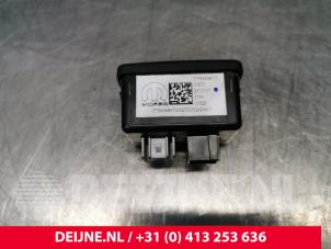 Fiat Doblo AUX/USB aansluiting O229665 foto 3