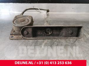 Ford Transit Ophangmechaniek reservewiel O229668 foto 2