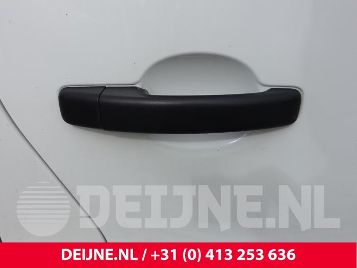 Renault Trafic Türgriff 2-türig rechts O229791