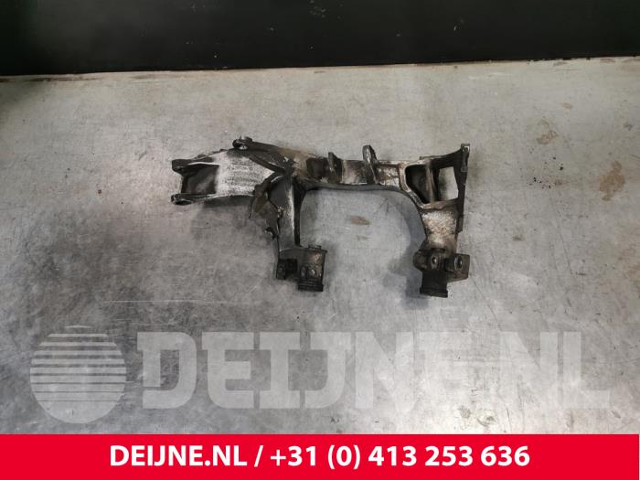 Porsche 911 Querlenker rechts hinten O229899