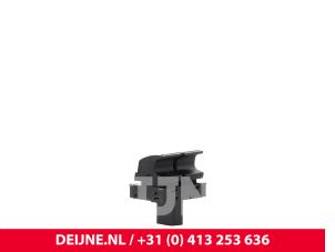 Volkswagen Caddy Elektrisch Raam Schakelaar O9990002326 foto 3