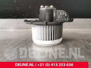 Peugeot Partner Heizung Belüftungsmotor O229912 foto 3