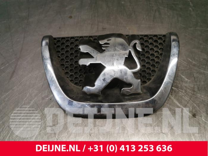 Peugeot Partner Embleem O229953