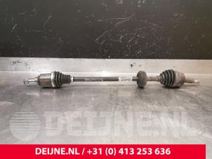 Dacia Dokker Aandrijfas rechts-voor O230024 foto 2