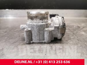 Volvo V40 Throttle body O230110 photo 3