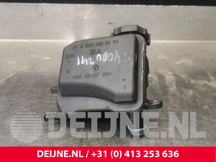 Mercedes Vito Stuurbekrachtiging Olie Reservoir O230119