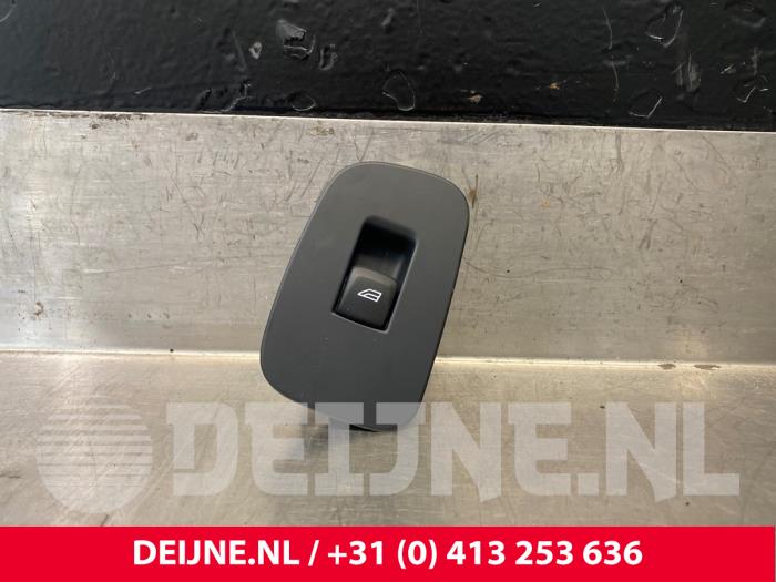 Volvo V60 Electric window switch O230136
