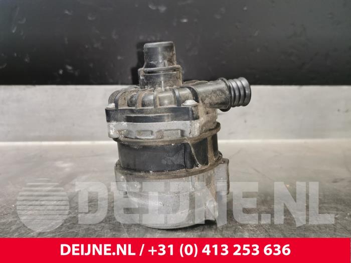 Volvo V60 Zusätzliche Wasserpumpe O230201